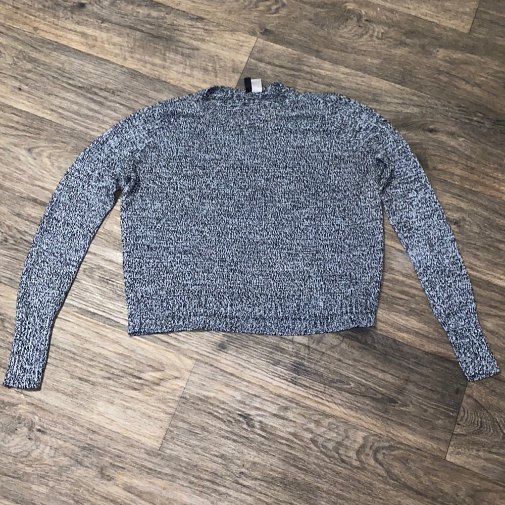 Long sleeve sweater